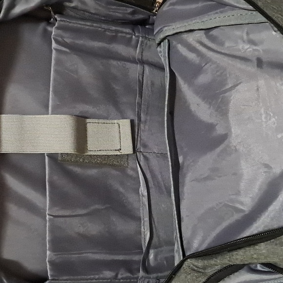 Backpack - Picture 4 of 5